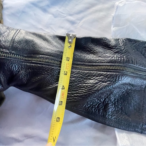 Buttery soft Italian grain leather 7.5 Max NY - Picture 13 of 13